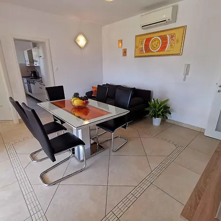 In 5746 Crikvenica