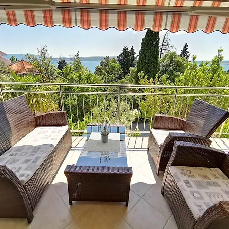 Apartman In 5746 *