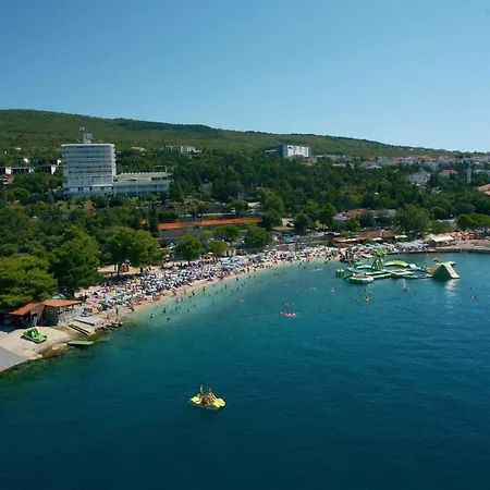 Apartment In 5746 Crikvenica